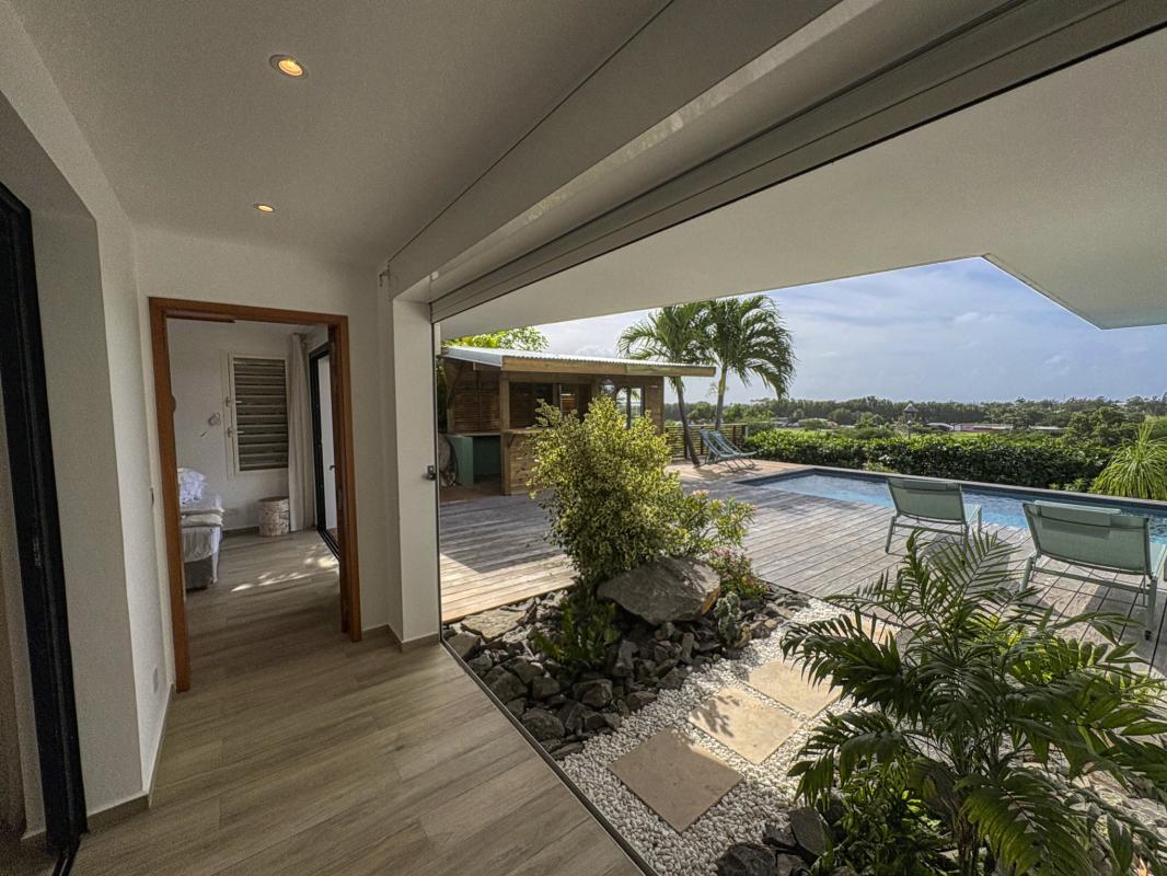 24.Location villa piscine Saint François Guadeloupe_Accès chambres